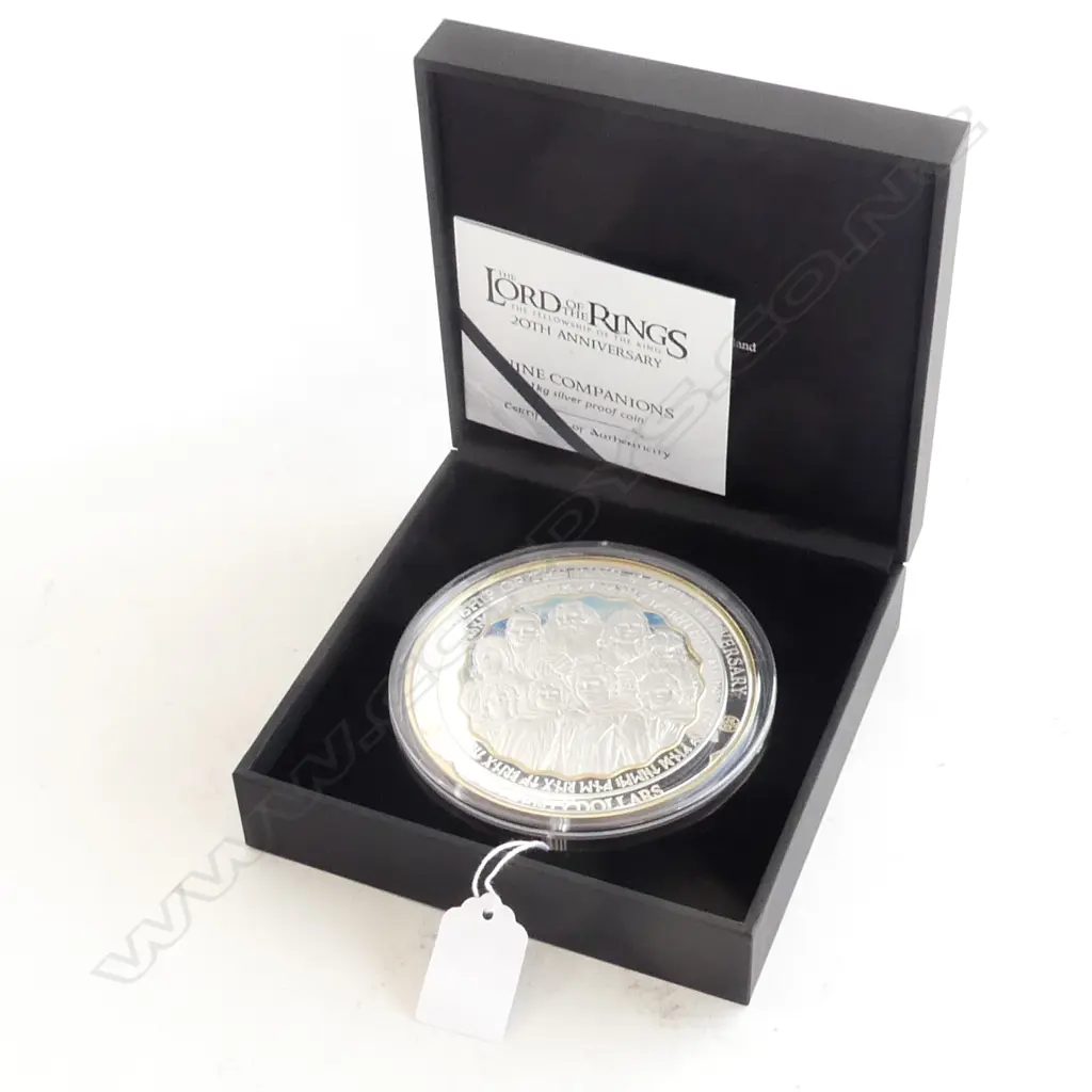 LOTR 20th ANNIV. 1KG .999 SILVER PROOF COIN, BOXED #39/100 Image 1++