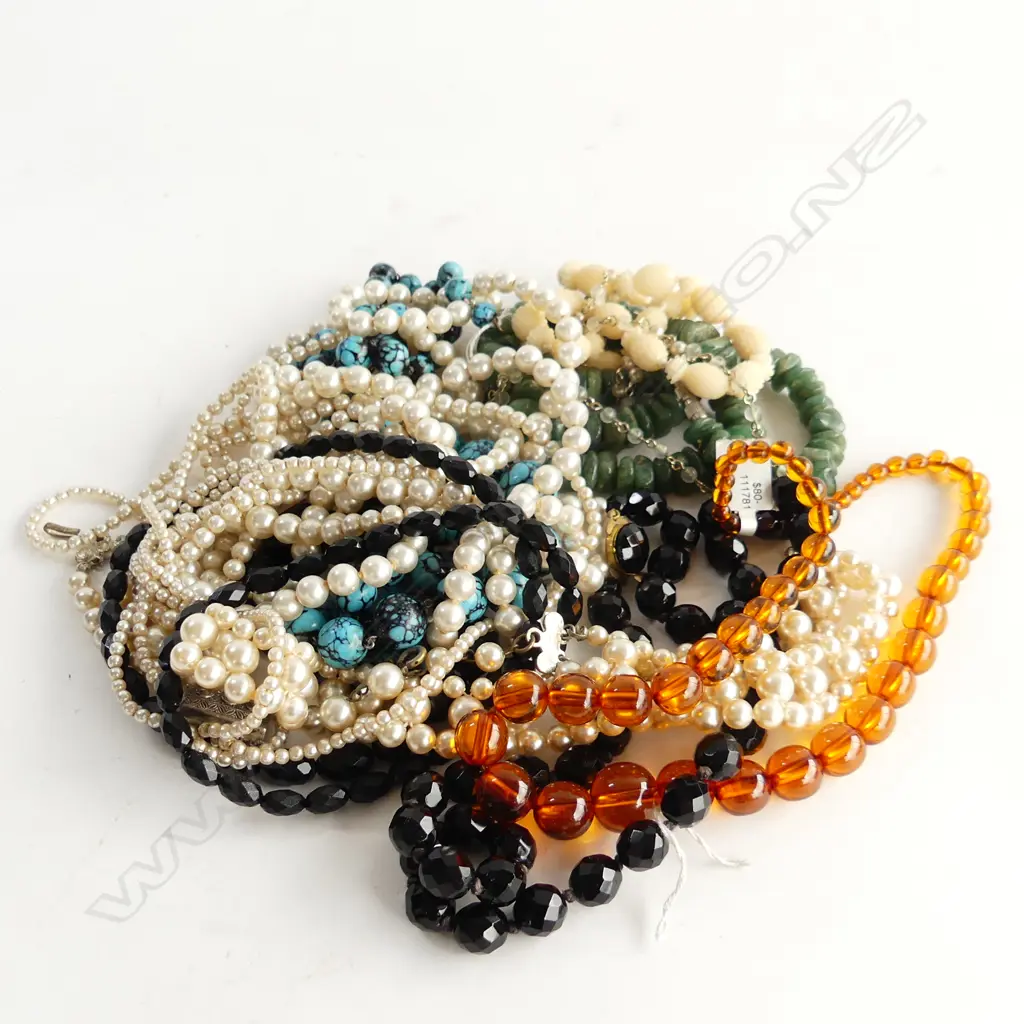 10 COSTUME JEWELLERY BEAD NECKLACES  Image 1++
