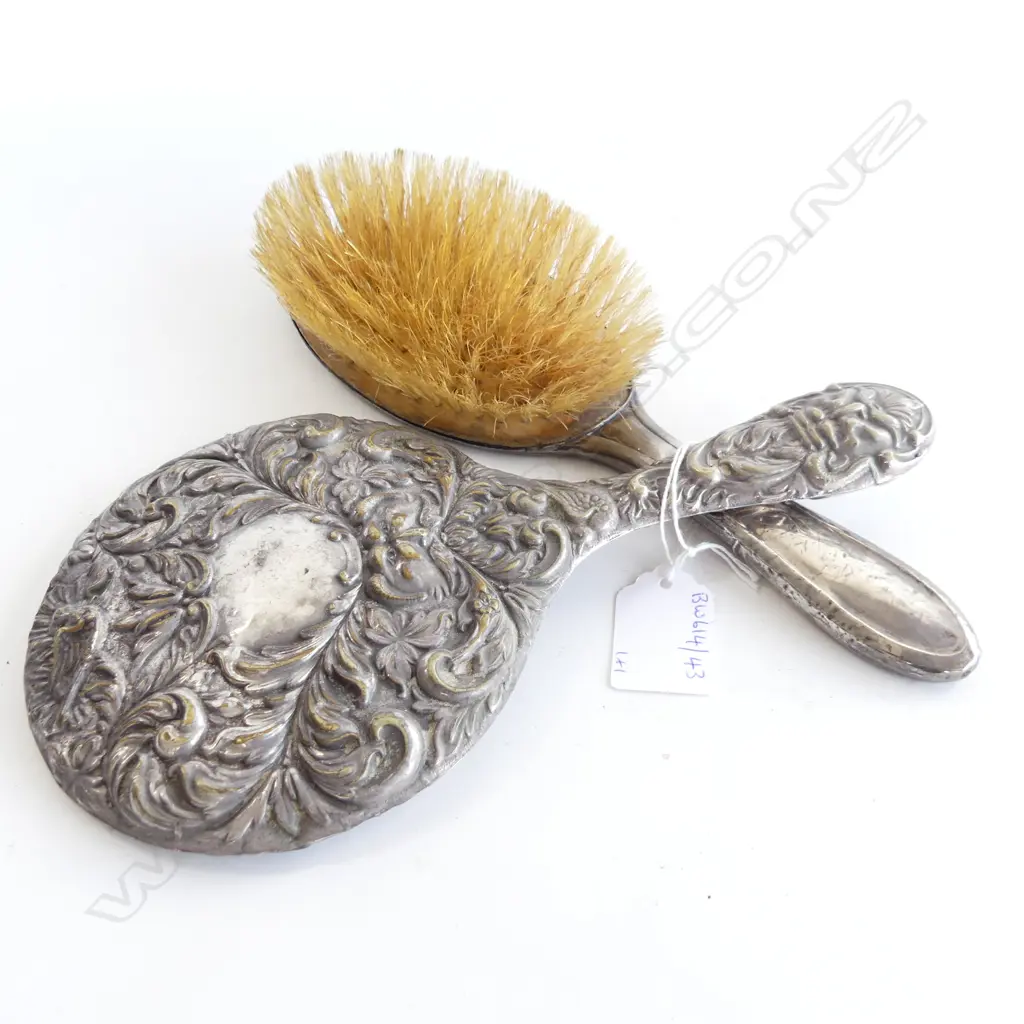 S/SILVER HAIR BRUSH & EP DRESSINGTABLE MIRRORSTONE Image 1++