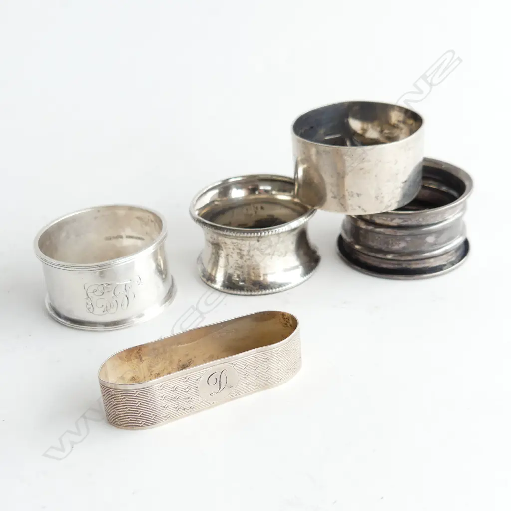 5 ASST STG SILVER NAPKIN RINGS 72GMS Image 1++