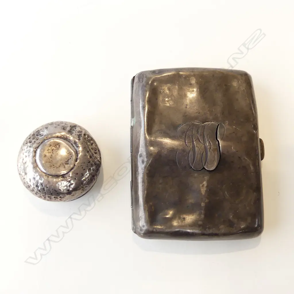SILVER CIGARETTE CASE + SILVER BOTTLE TOP 72gms faulted Image 1++