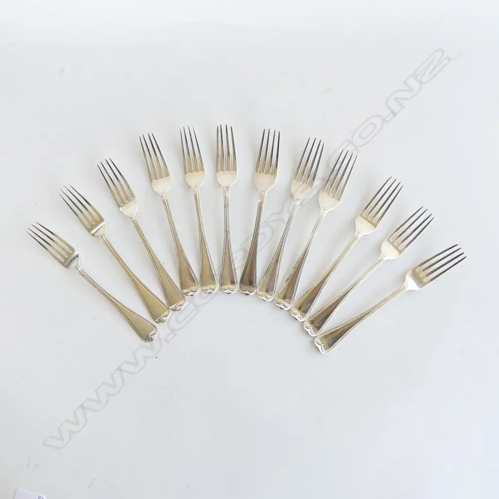 SET 12 WM.IV SILVER DESSERT FORKS OLD ENGLISH & THREAD London 1836. 518gms. Image 1++