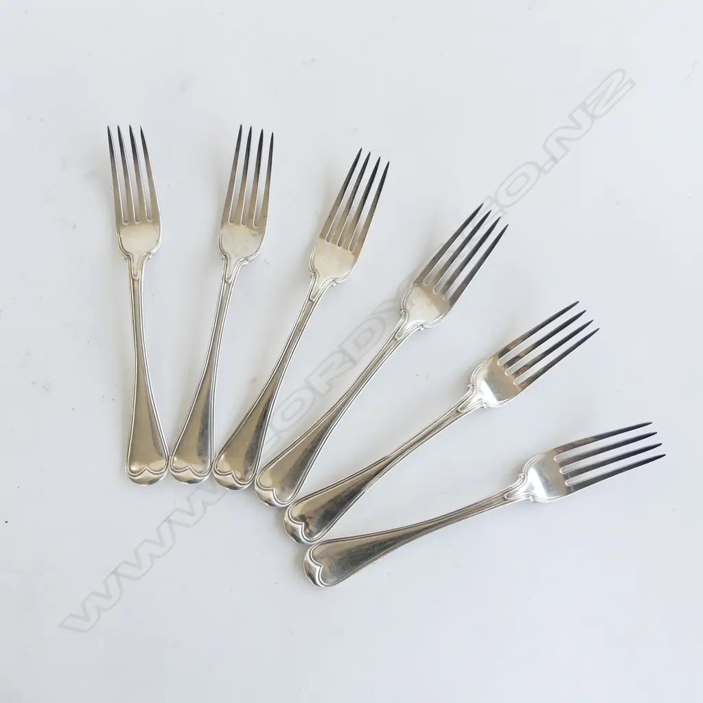 SET 6 VICTORIAN SILVER OLD ENGLISH & THREAD TABLE FORKS 543gm Image 1++