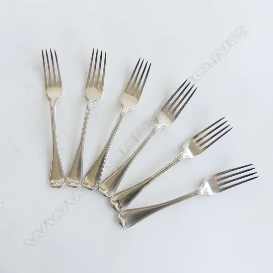 SET 6 VICTORIAN SILVER OLD ENGLISH & THREAD TABLE FORKS 543gm