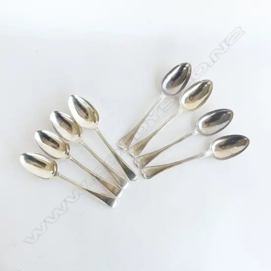 8 VICTORIAN SILVER OLD ENGLISH & THREAD TABLE SPOONS 645gm