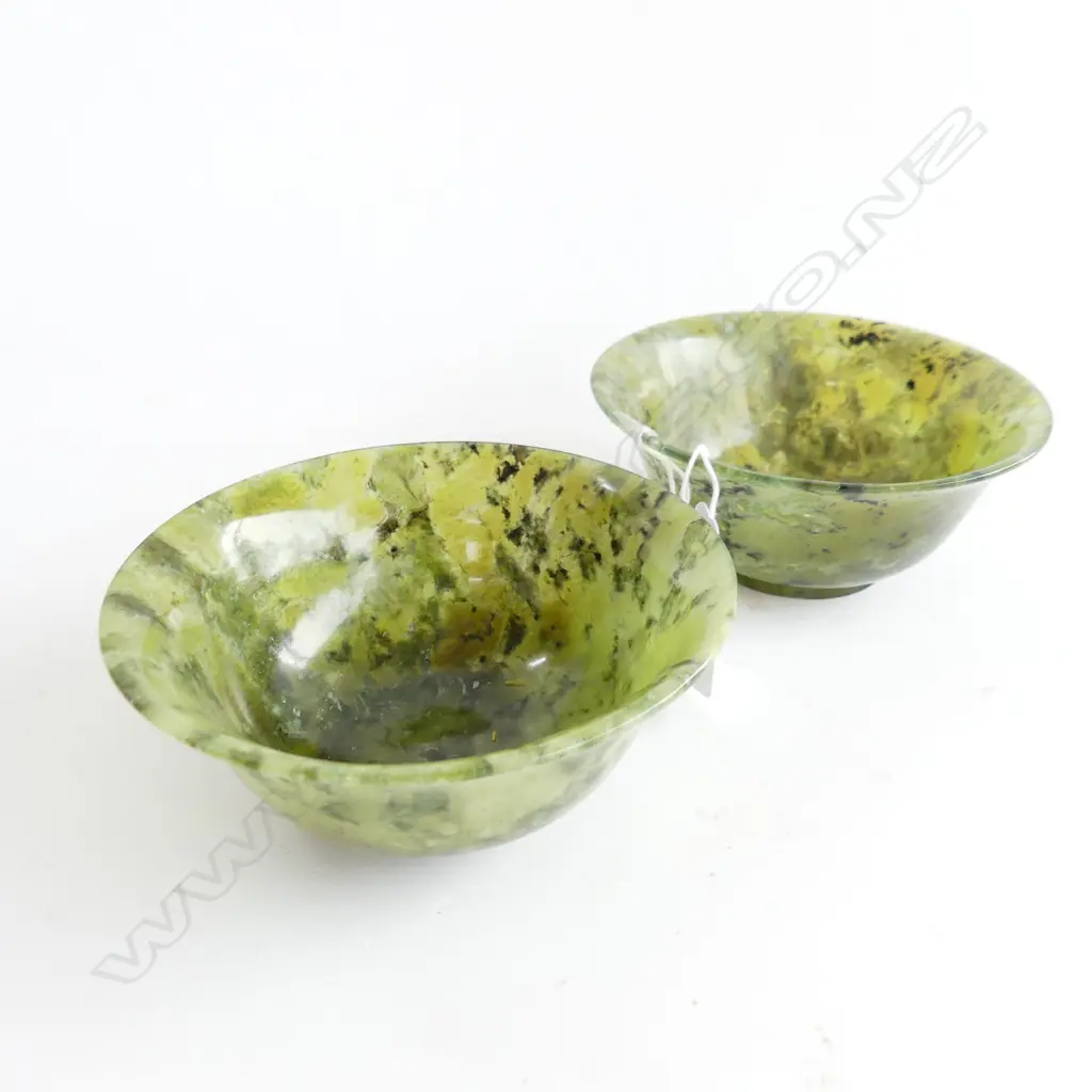 A FINE PAIR OF TRANSLUCENT SPINACH JADE WINE CUPS H.45mm. W.103mm Image 1++