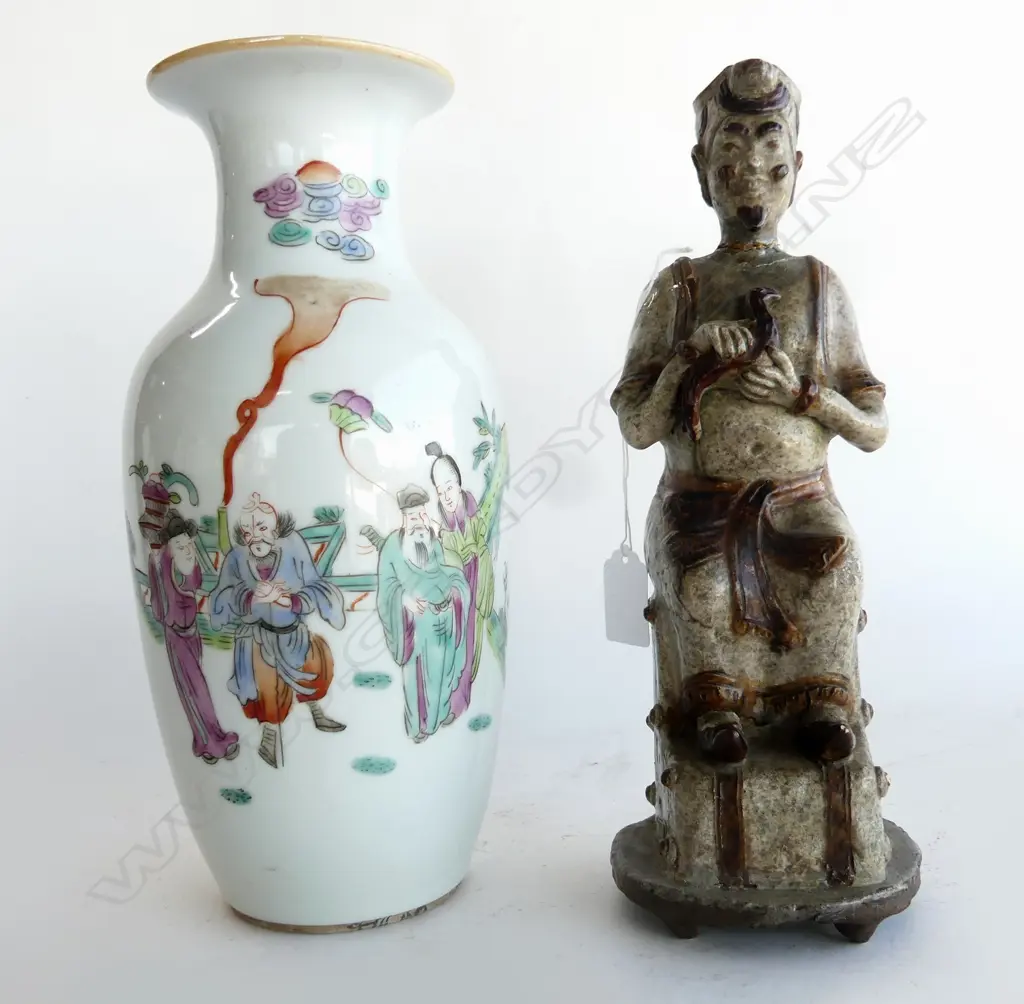 ORIENTAL VASE H.280mm Image 1++