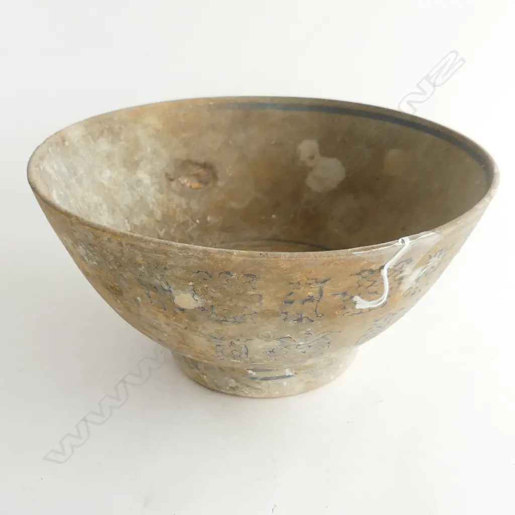 LG OLD CHINESE ARCHAIC STYLE B/W BOWL 260mm dia - cracked Image 1++