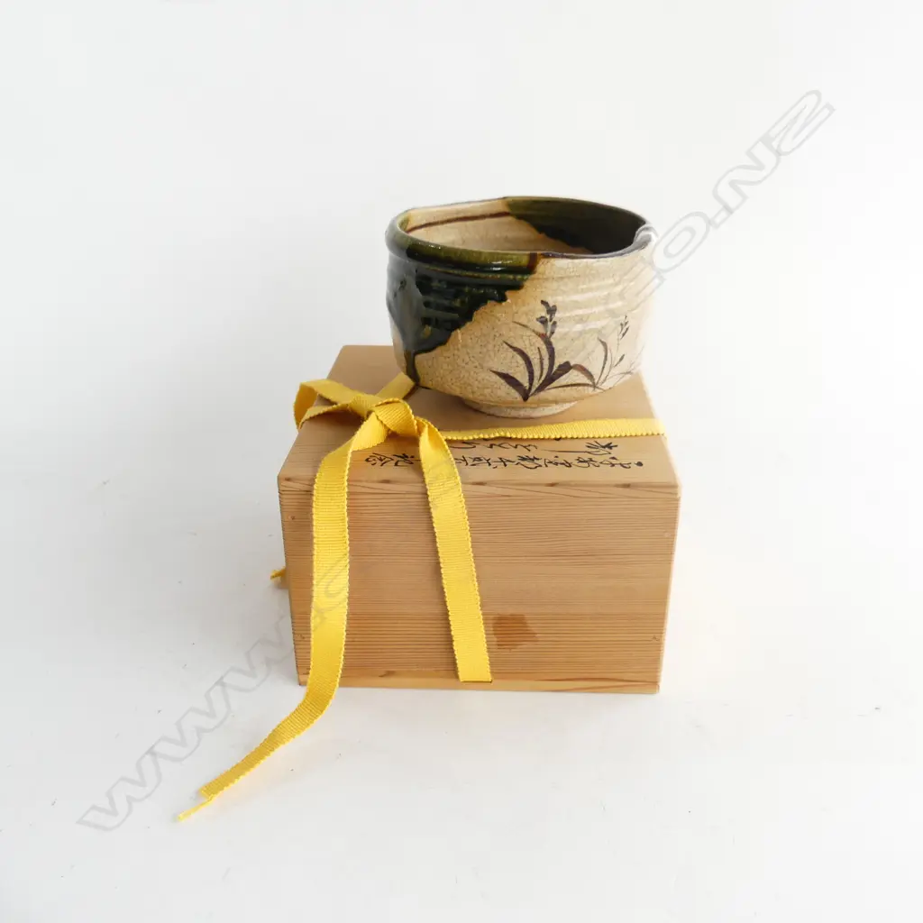  WELL EXECUTED FLAWLESS 30’S MINO ORIBE-YAKI GREEN DRIP GLAZE WOOD FIRED  JAPANESE CHAWAN MATCHA TEA BOWL  Image 1++