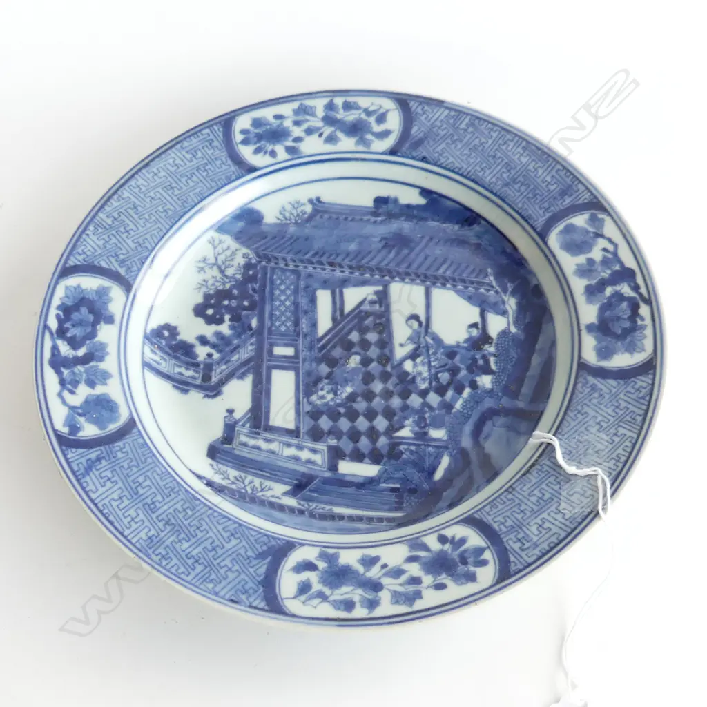 BLUE & WHITE ORIENTAL PLATE, DIA 232MM Image 1++