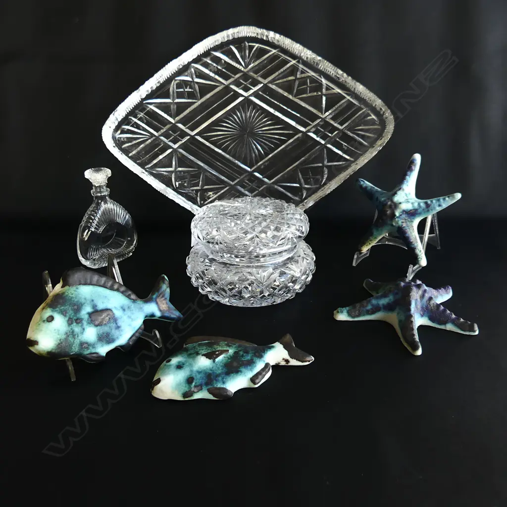 CUT CRYSTAL TRAY + LIDDED BOX + 2 CERAMIC STAR FISH + 2 FISH + scent bottle Image 1++