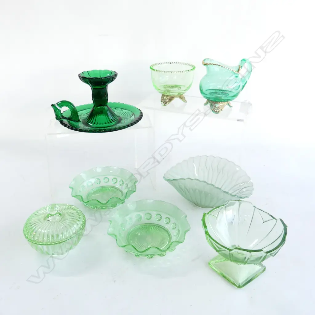 8 PCS GREEN GLASS INCL DEPRESSION GLASS; CANDLE HOLDER, JUG & BOWL, LIDDED BOX, PR SM BOWLS, CANDY DISH (165MM) ETC. Image 1++