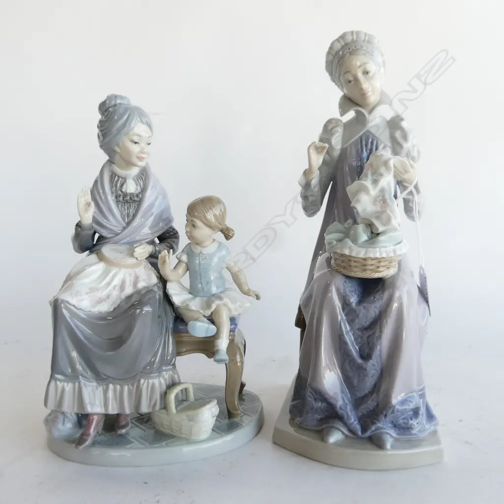 2 LLADRO FIGURINES; VISIT w. GRANNY #5305 (thumb af) & SEWING A TROUSSEAU #5126 H.280mm Image 1++