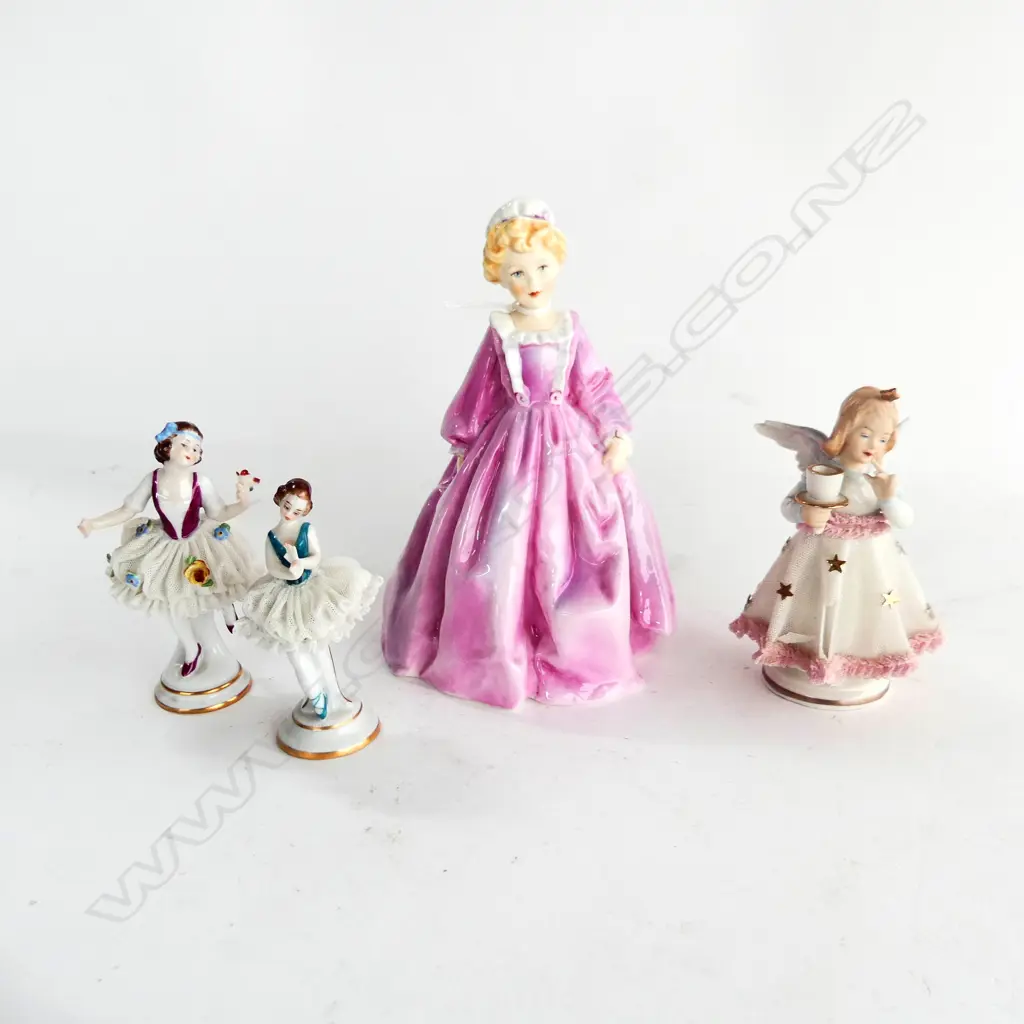 R. WORCESTER 'GRANDMOTHERS DRESS' H.150mm + 3 DRESDEN FIGURINES H.105mm Image 1++