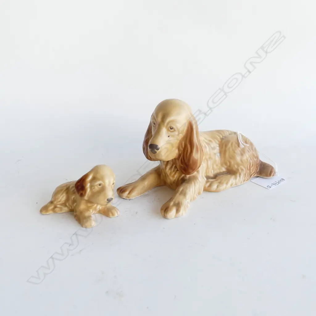 TWO SYLVAC COCKER SPANIELS, MOTHER & PUPPY, W.80mm-170mm Image 1++