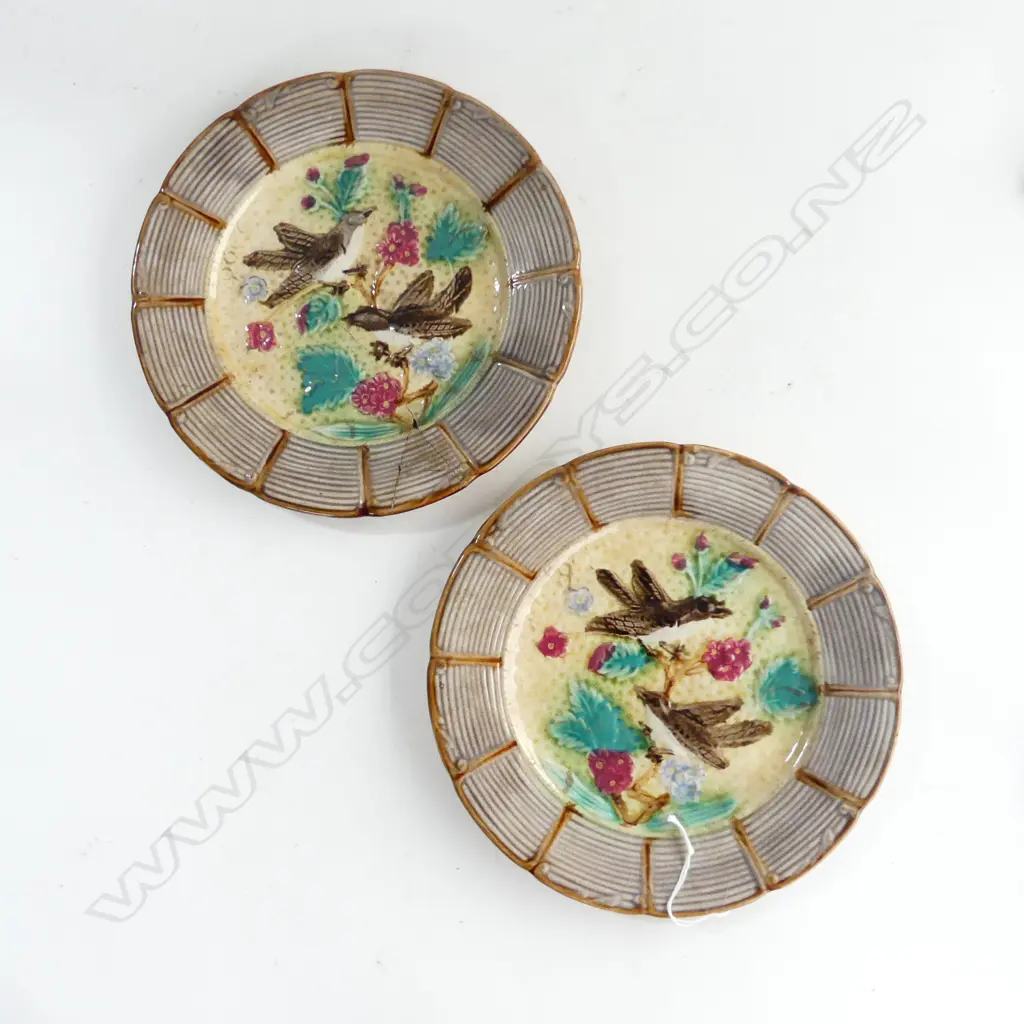 PR VINTAGE FRENCH BARBOTINE MAJOLICA PLATES (DIA 210MM) 1 HAS REPAIRS Image 1++