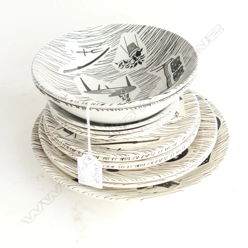 12 ASST RIDGWAY POTTERIES HOME MAKER PATTERN PLATES/ BOWLS/SAUCERS ETC D 210 MM Image 1++