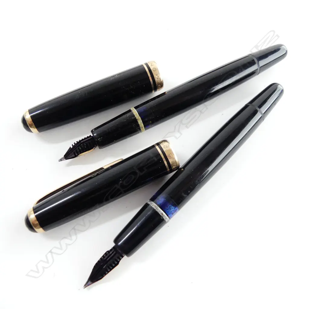 2 MONT BLANC 14CT NIB FOUNTAIN PENS Image 1++