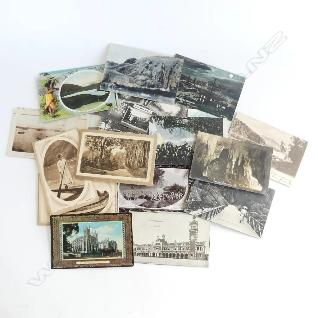 COLLECTION OF EARLY NZ POSTCARDS Image 1++