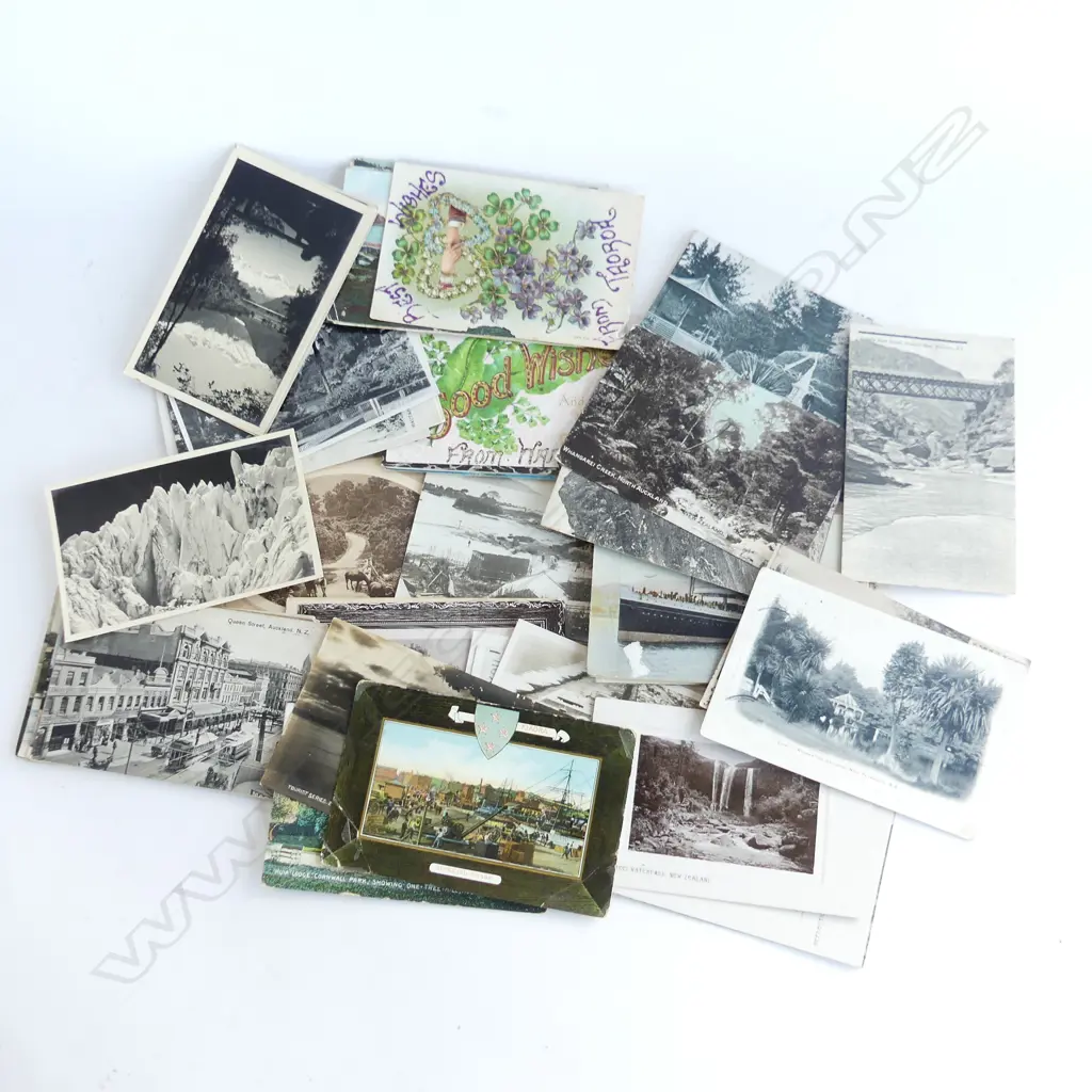 COLLECTION OF EARLY NZ POSTCARDS Image 1++
