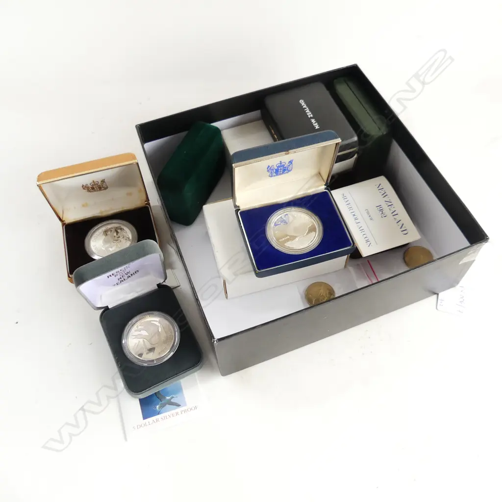 7 NZ SILVER PROOF COINS Image 1++