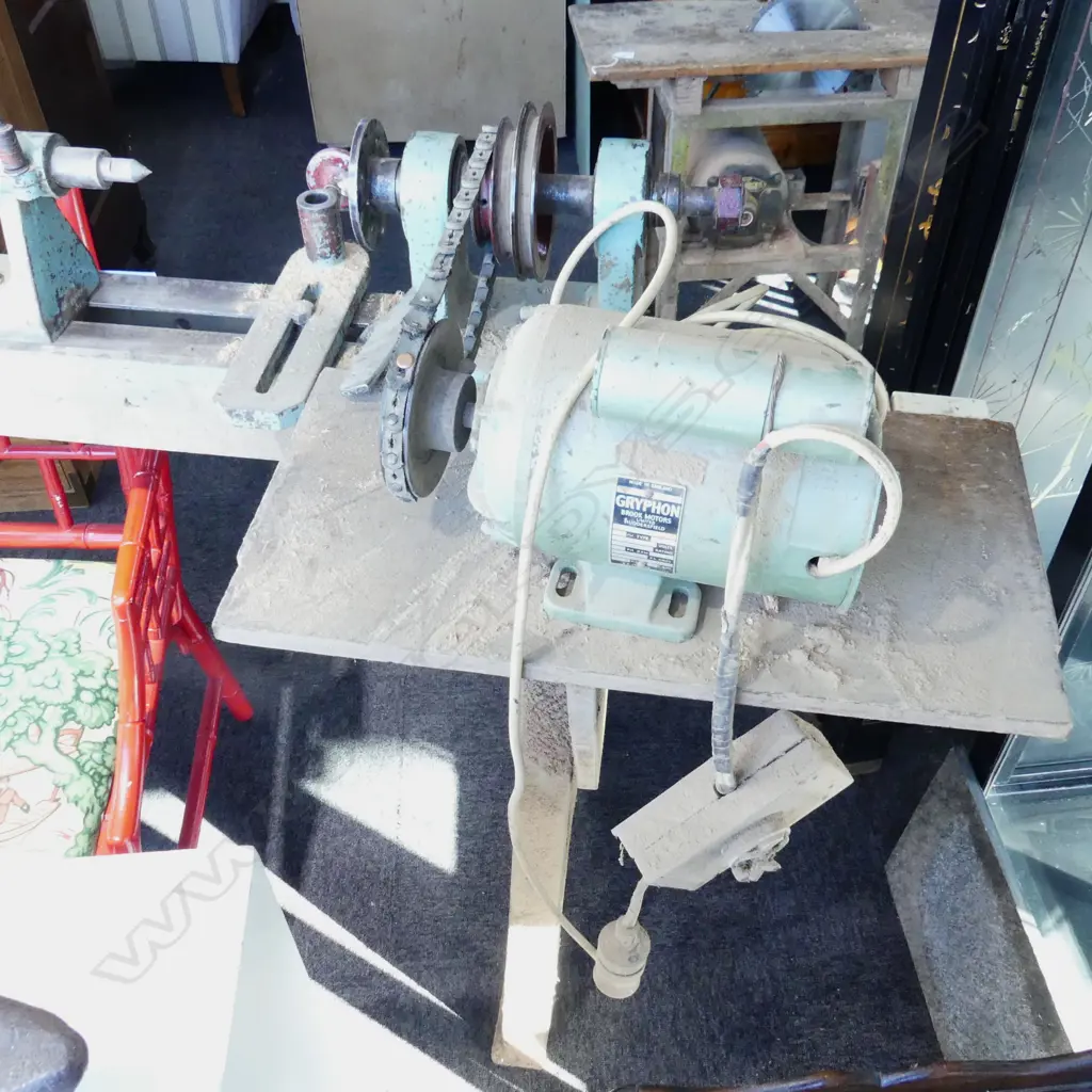 WOODEN LATHE, L.1600mm, H.1130mm EX. PHIL BROADBENT WORKSHOP Image 1++
