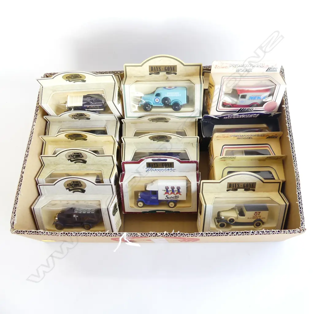 BOX OF 20 PRO MODEL DAYS GONE ETC MODEL CARS Image 1++