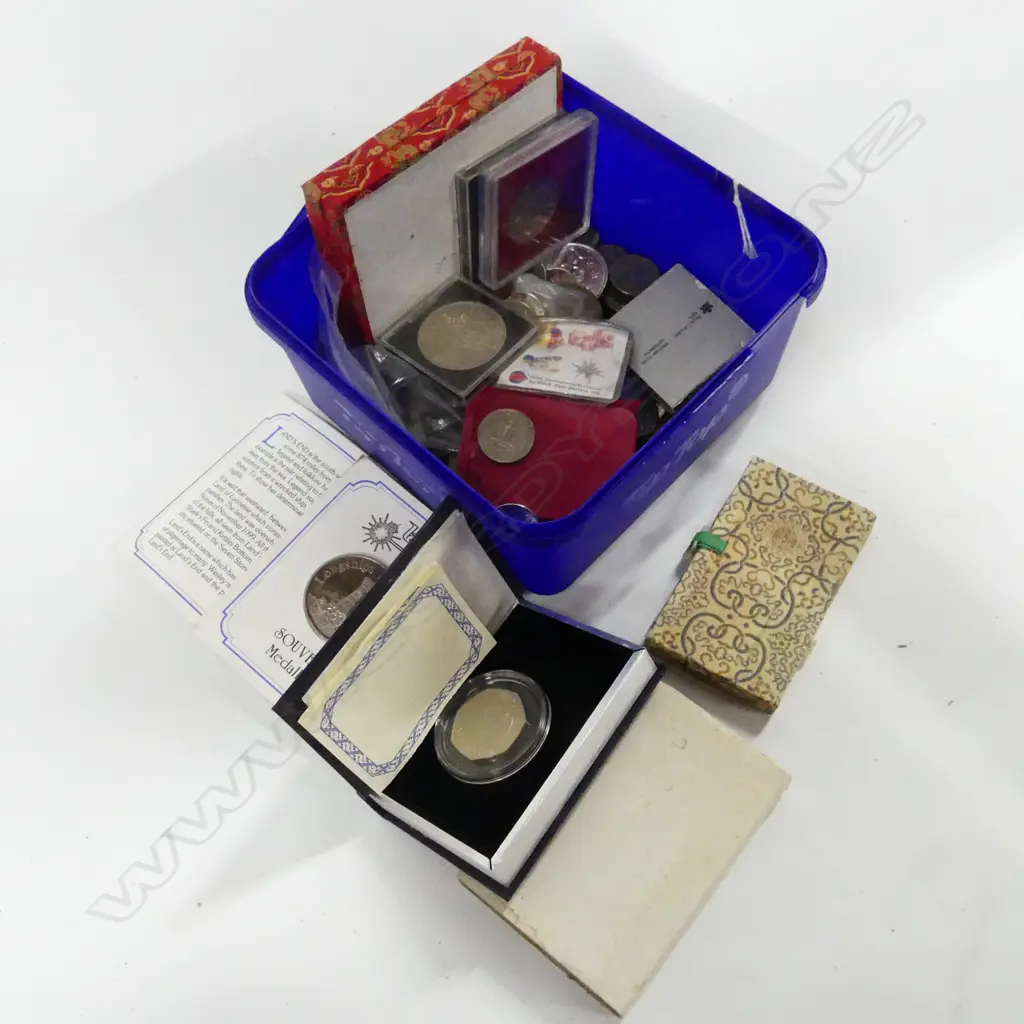 BOX COIN COLLECTION MIXED COINS Image 1++