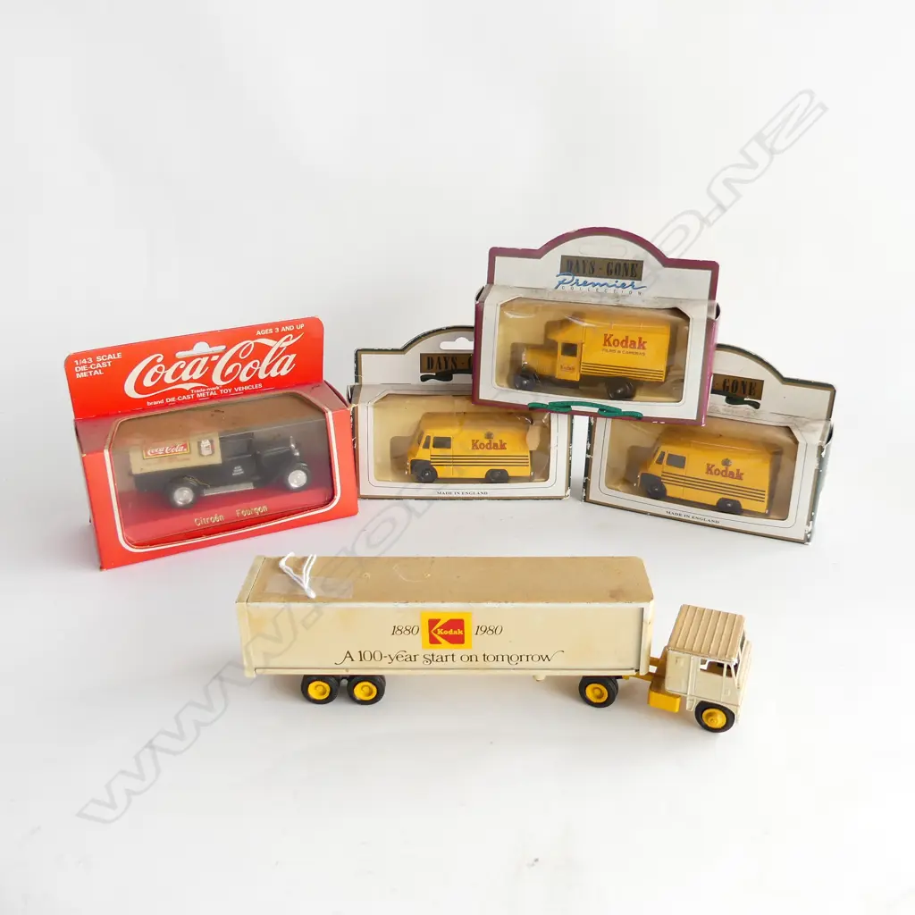 5 DIE CAST CARS, 4 IN BOXES, INCL 3 KODAK & 1 COCA COLA  + 1 UNBOXED KODAK TRUCK (L230MM) Image 1++