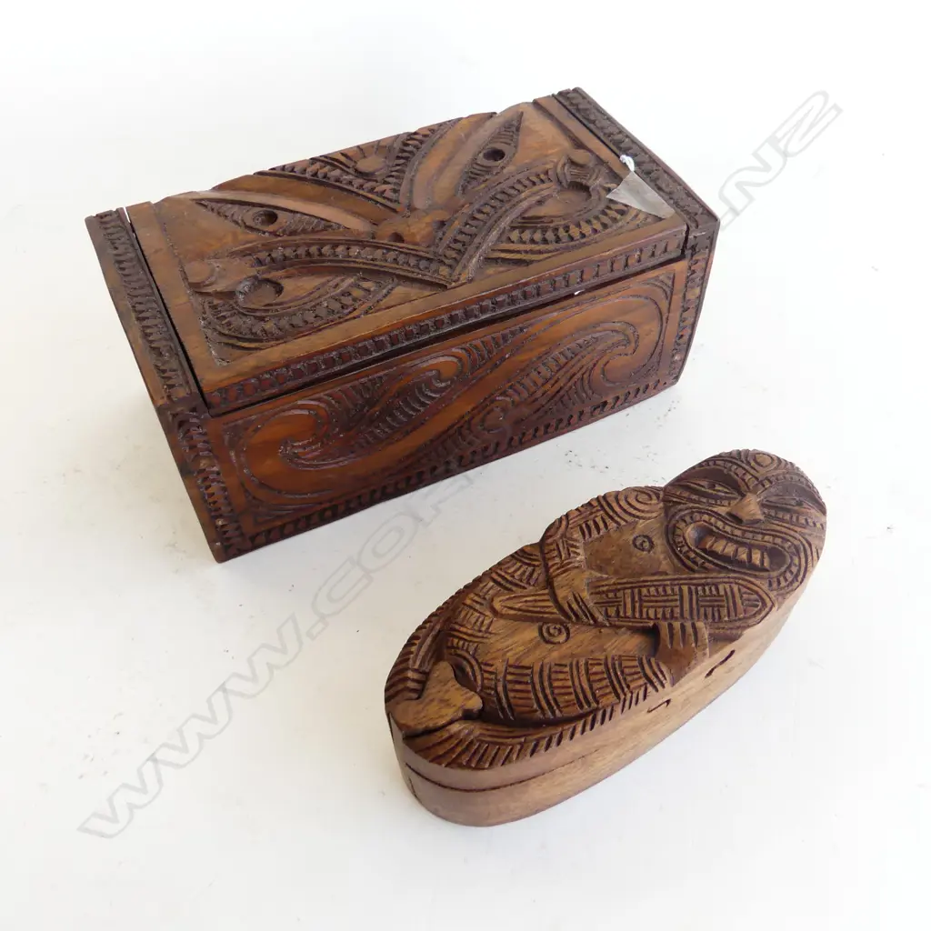 2 CARVED WOODEN MAORI BOXES W.200mm Image 1++
