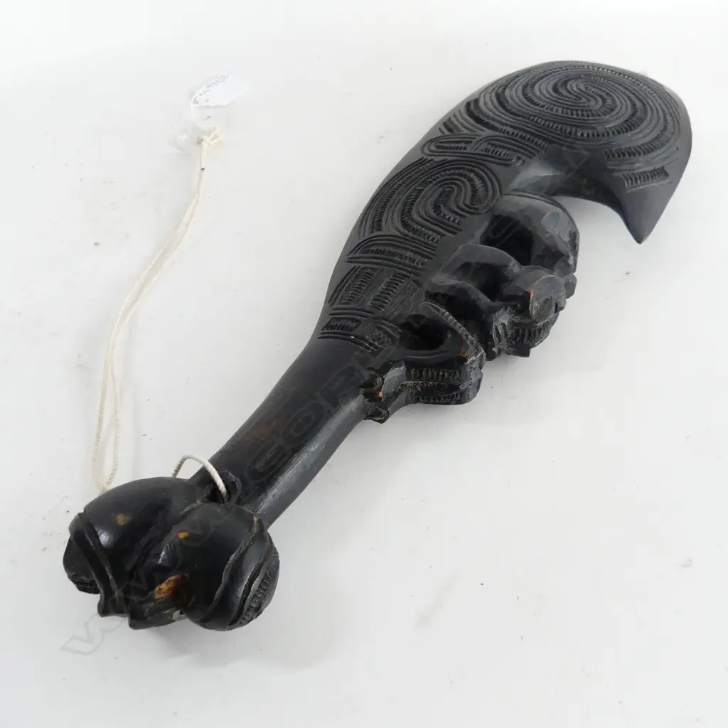 CARVED WOODEN MAORI PATU L.420mm Image 1++