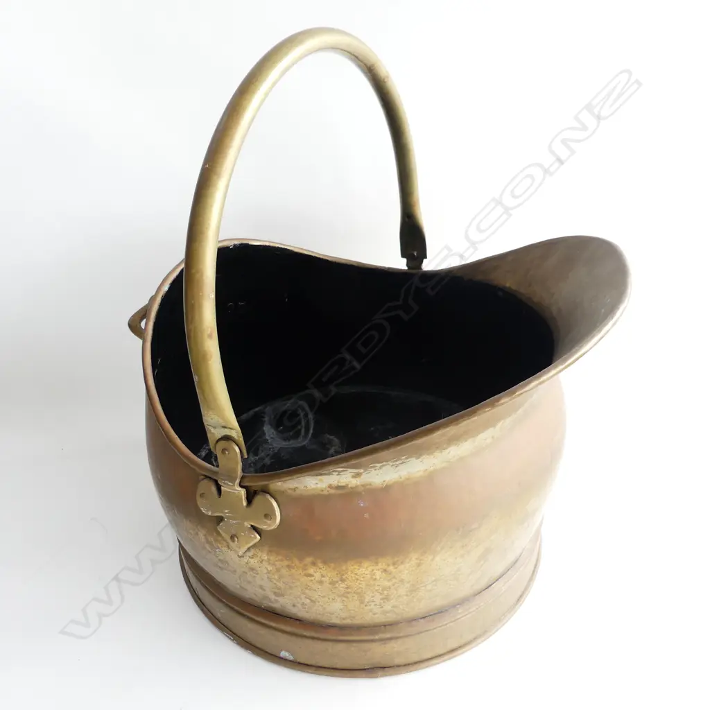 BRASS COAL SKUTTLE 350mm dia Image 1++
