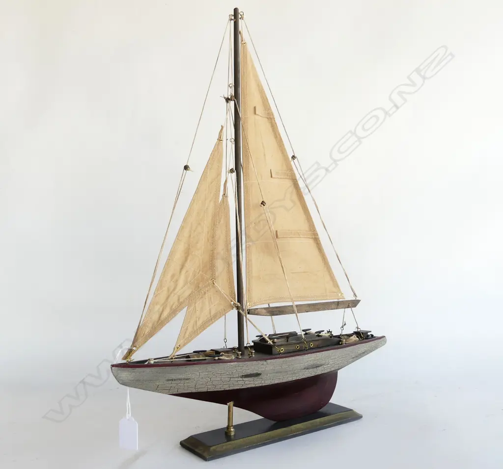 DECORATIVE POND YACHT MODEL H.530mm Image 1++