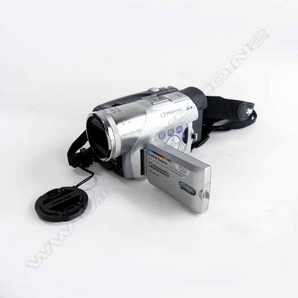 PANASONIC NV-GS120 DIGITAL CAMCORDER, LEICA DICOMAR LENS, HARD CASE Image 1++