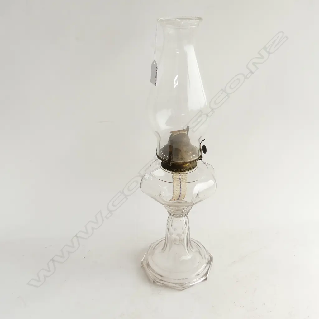 EDWARDIAN GLASS KEROSENE LAMP SERVICED & WORKING H. 460MM Image 1++