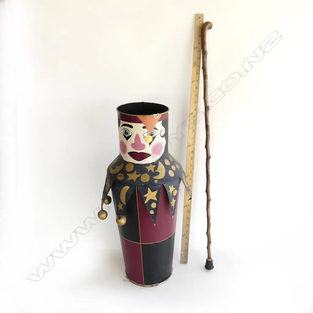 LGE TIN PAINTED HARLEQUIN VASE/UMBRELLA STAND H.620mm + WALKING STICK & RULER Image 1++