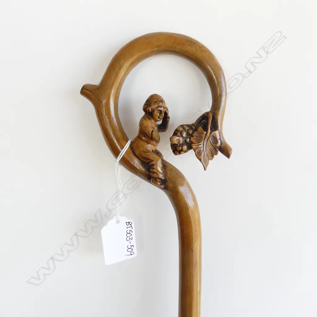 FRUITWOOD CARVED WALKING STICK H. 800MM   Image 1++