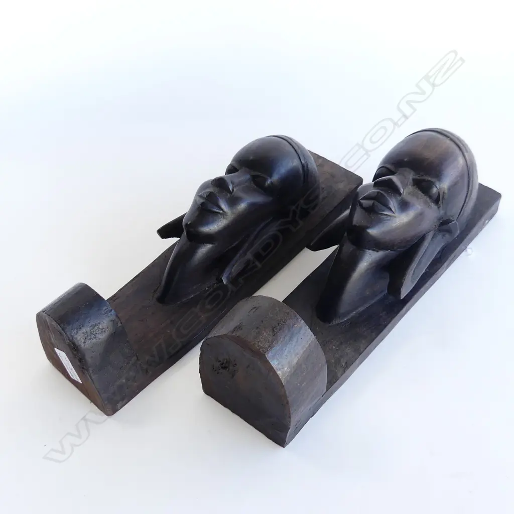 PAIR OF AFRICAN EBONY BOOKENDS AS FEMALE FIGURES. H. 305mm Image 1++
