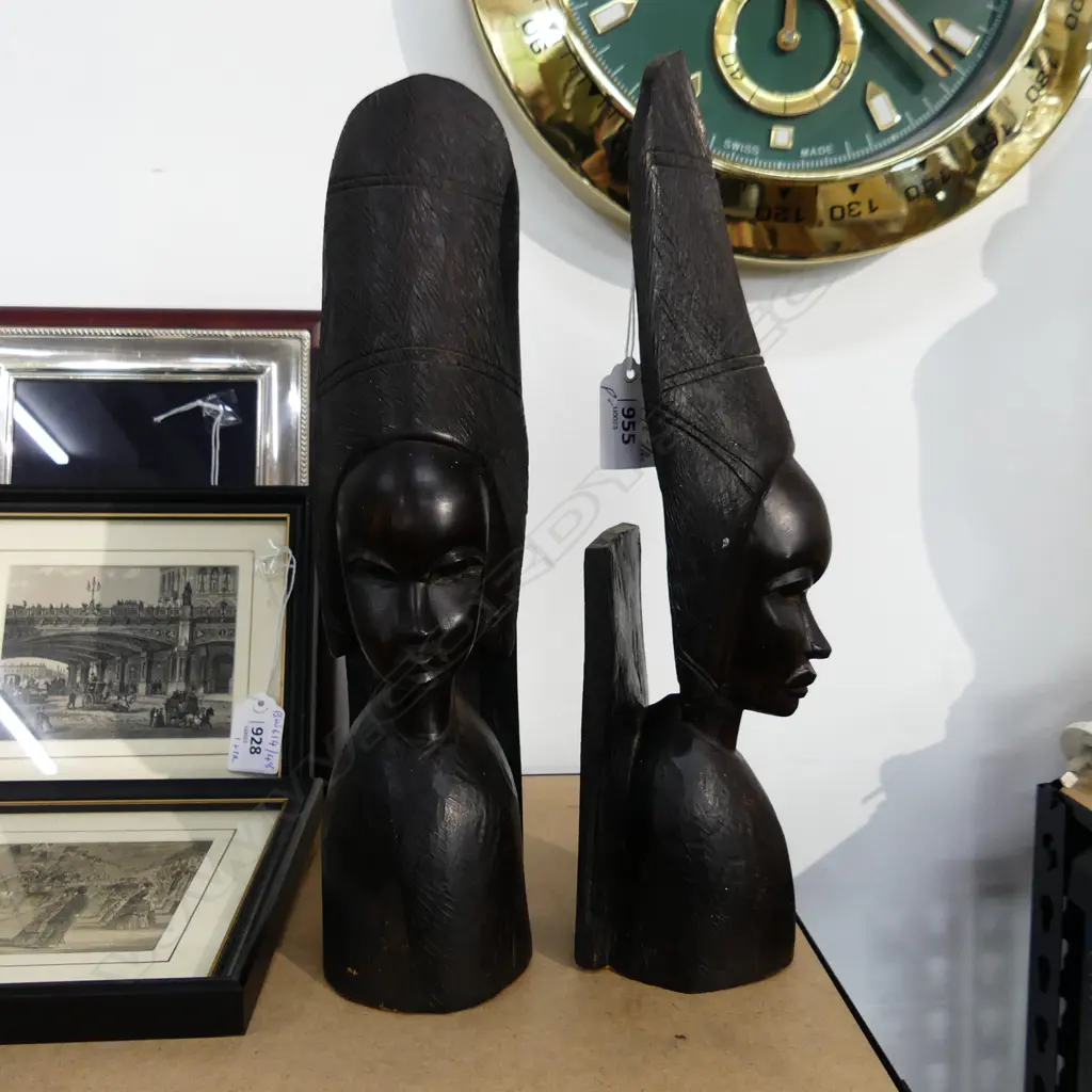 PAIR OF EBONY BOOKENDS. AS FEMALE FIGURES. H. 265mm Image 1++