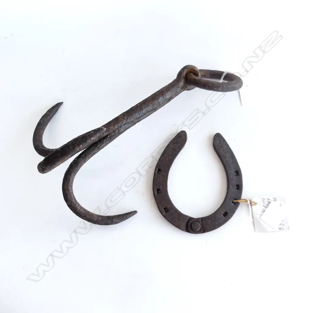 RARE WW1 BATTLEFIELD ADJUSTABLE HORSESHOE  WW2 ERA BRITISH COMMANDOS GRAPPLING HOOK ... Image 1++