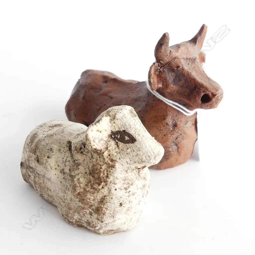 2 BRONWYNNE CORNISH SCULPTED POTTERY ANIMALS COW & SHEEP Image 1++