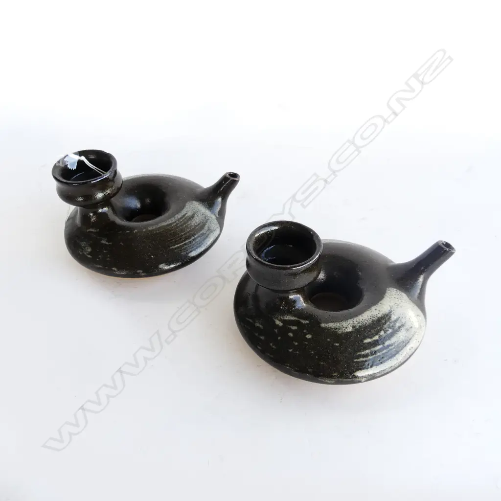 PR JAPANESE SAKE POURERS WITH HAKAME DECORATION, DIA 140MM  Image 1++
