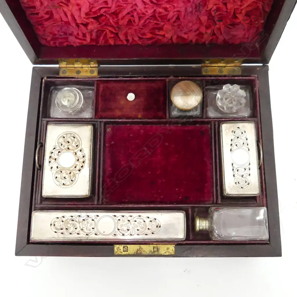 VICTORIAN MAHOGANY VANITY BOX 305x235x145mm Image 1++