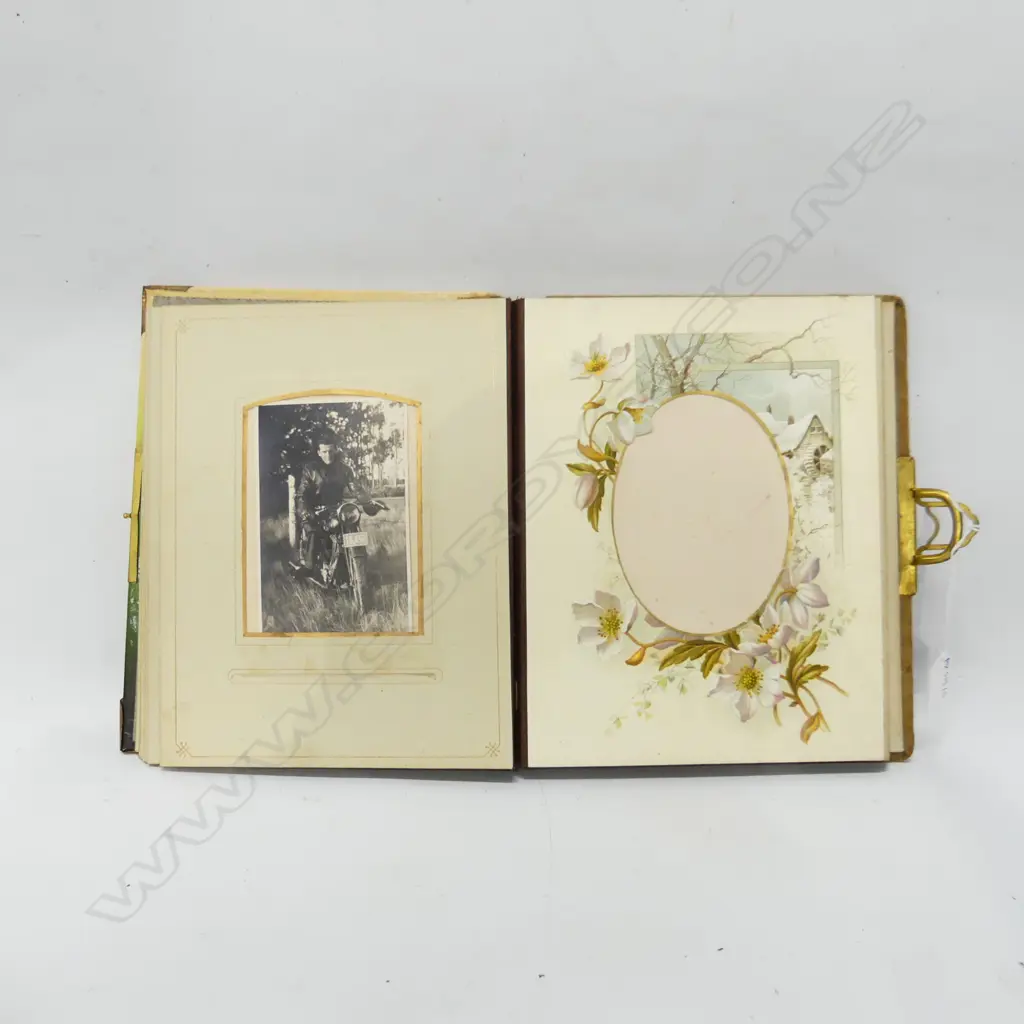 EARLY 20thC PHOTO ALBUM (HALF FULL) 270x220mm Image 1++