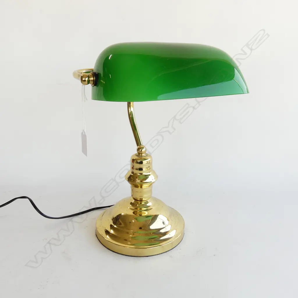 BANKERS LAMP; GREEN GLASS SHADE H.350mm Image 1++