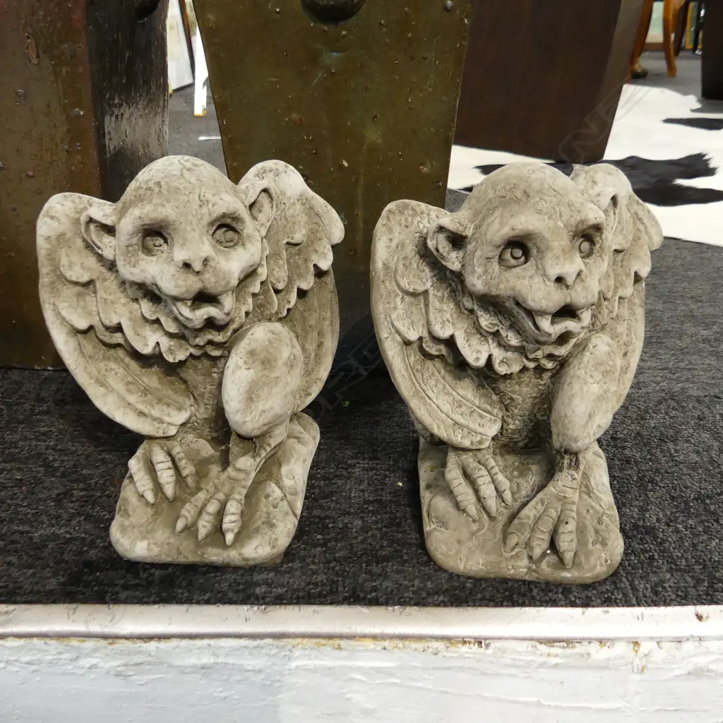 PR OF CONCRETE GARDEN STATUES - SMALL GARGOYLES. H.300mm Image 1++