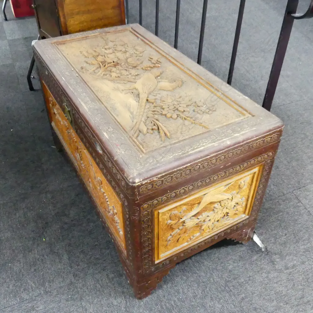 ORIENTAL CARVED CAMPHOR TRUNK 1010x530x585mm Image 1++