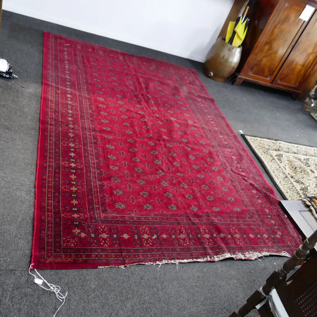MACHINED RED RUG - damage to one side 2950x1960mm Image 1++