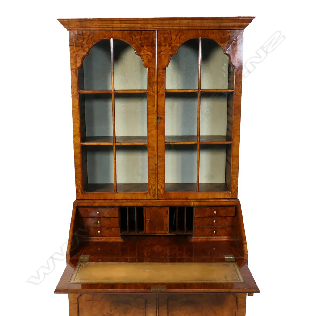 A quality Edwardian walnut bookcase bureau, Image 1++