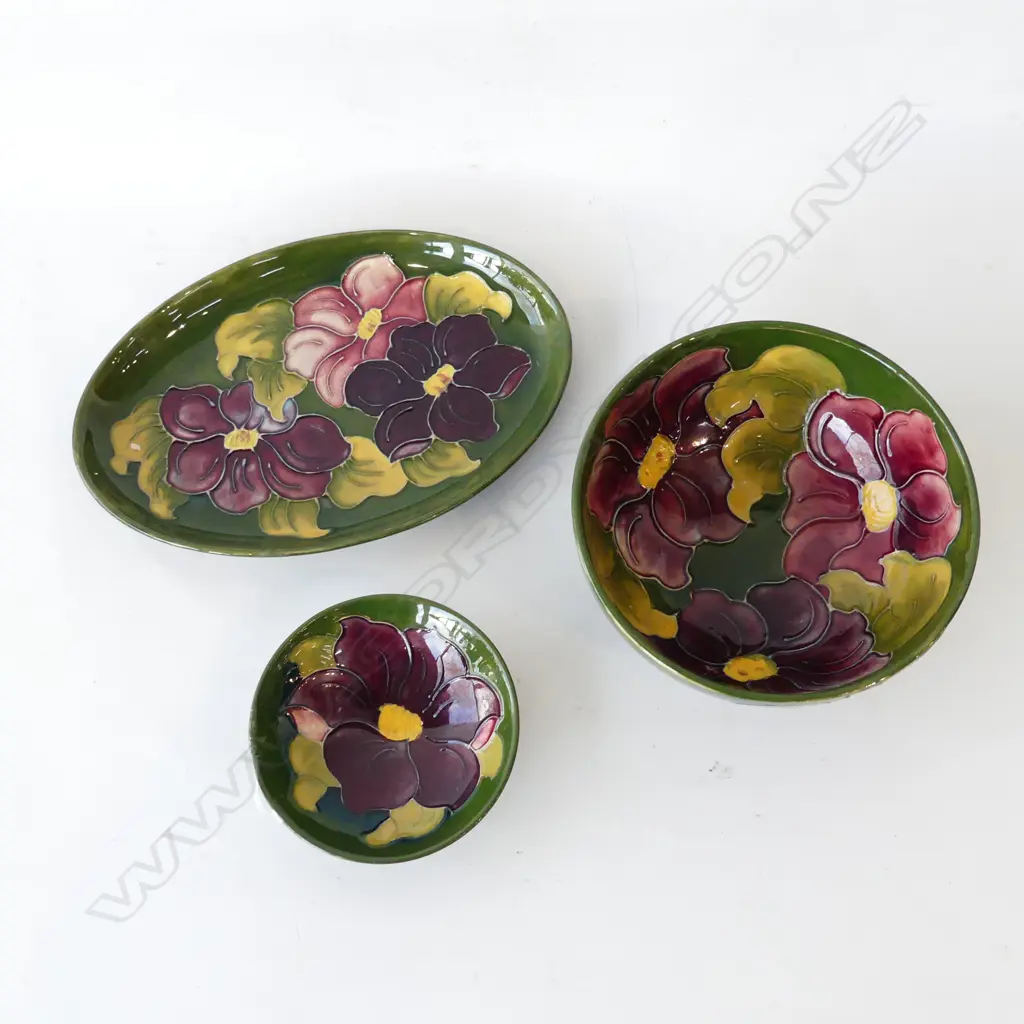 3 PCES MOORCROFT GREEN CLEMATIS; BOWL 160mm dia, OVAL DISH, PIN DISH  Image 1++